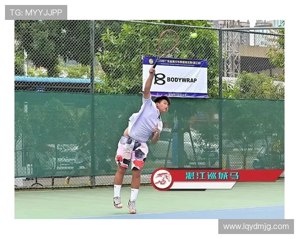 深圳网球队的盯防策略揭秘：如何在网球比赛中实现战术深度与团队协作